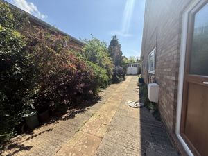 Photo 24- click for photo gallery